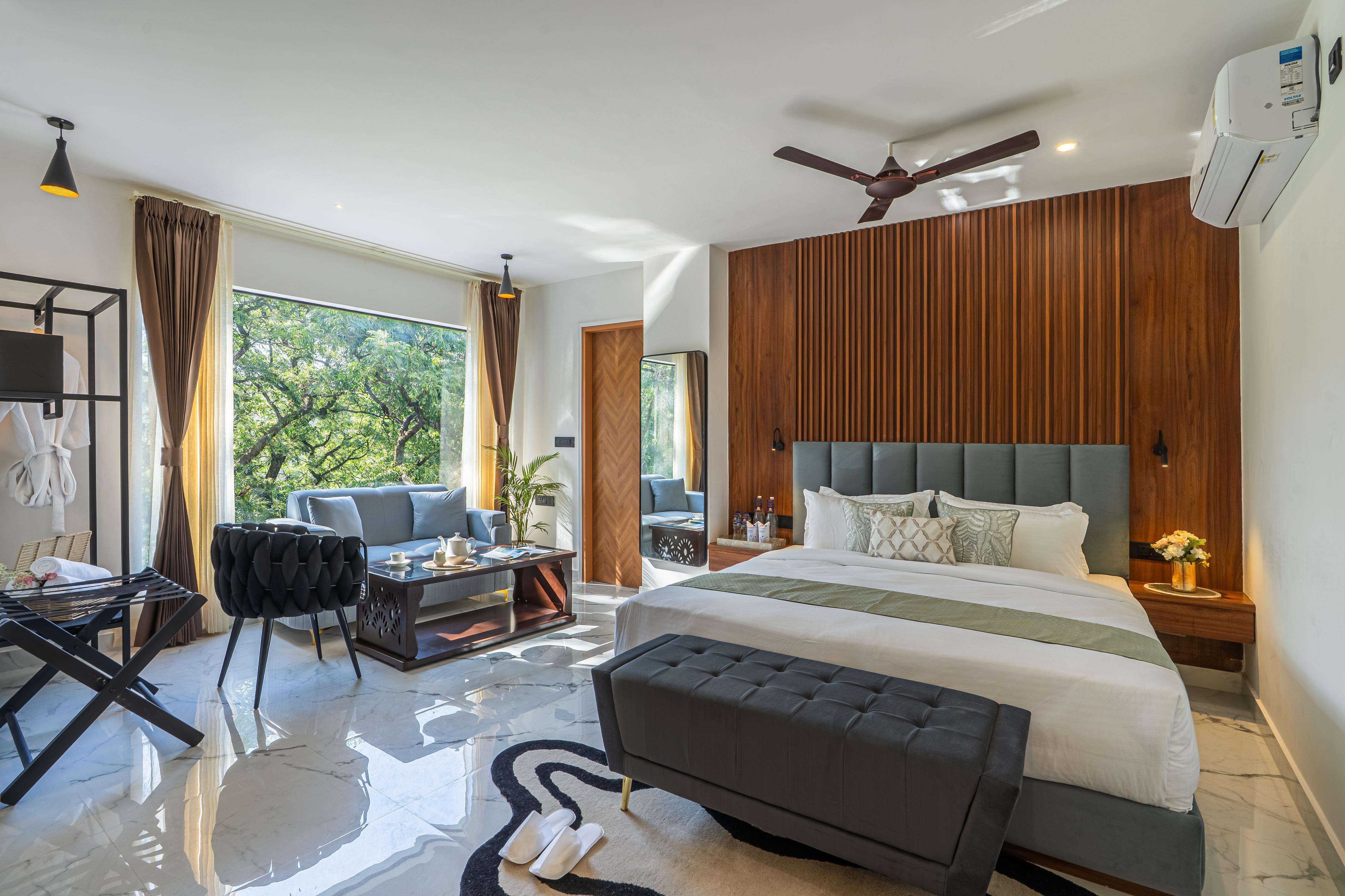 Perfectstayz Premium Aurevva Rajpur Road Room Type - Executive Room with City View