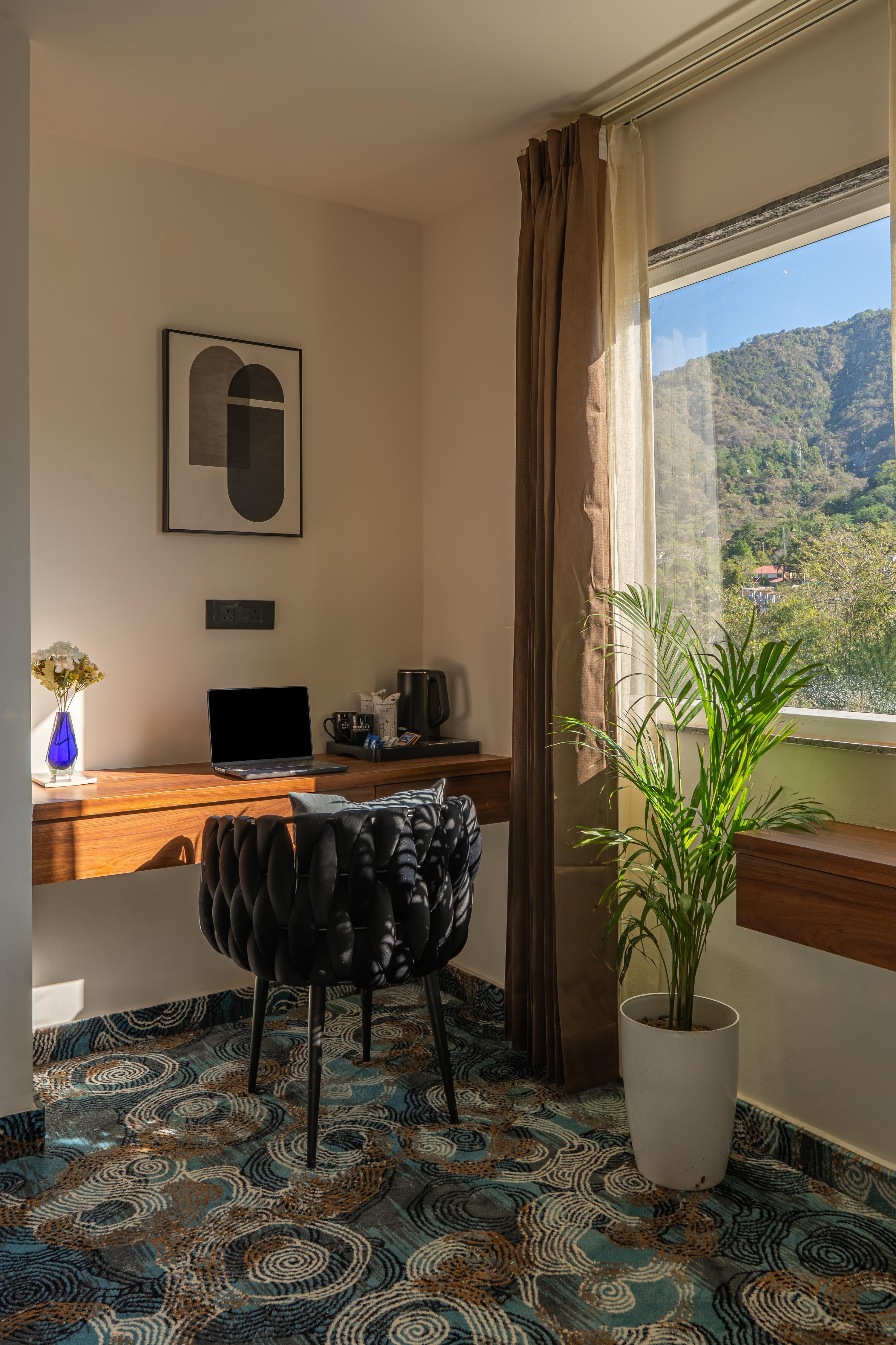 Perfectstayz Premium Aurevva Rajpur Road - Tap to explore photos