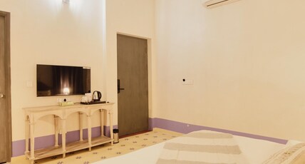 SADRI HAVELI Room Type - Royal Suite With Jacuzzi