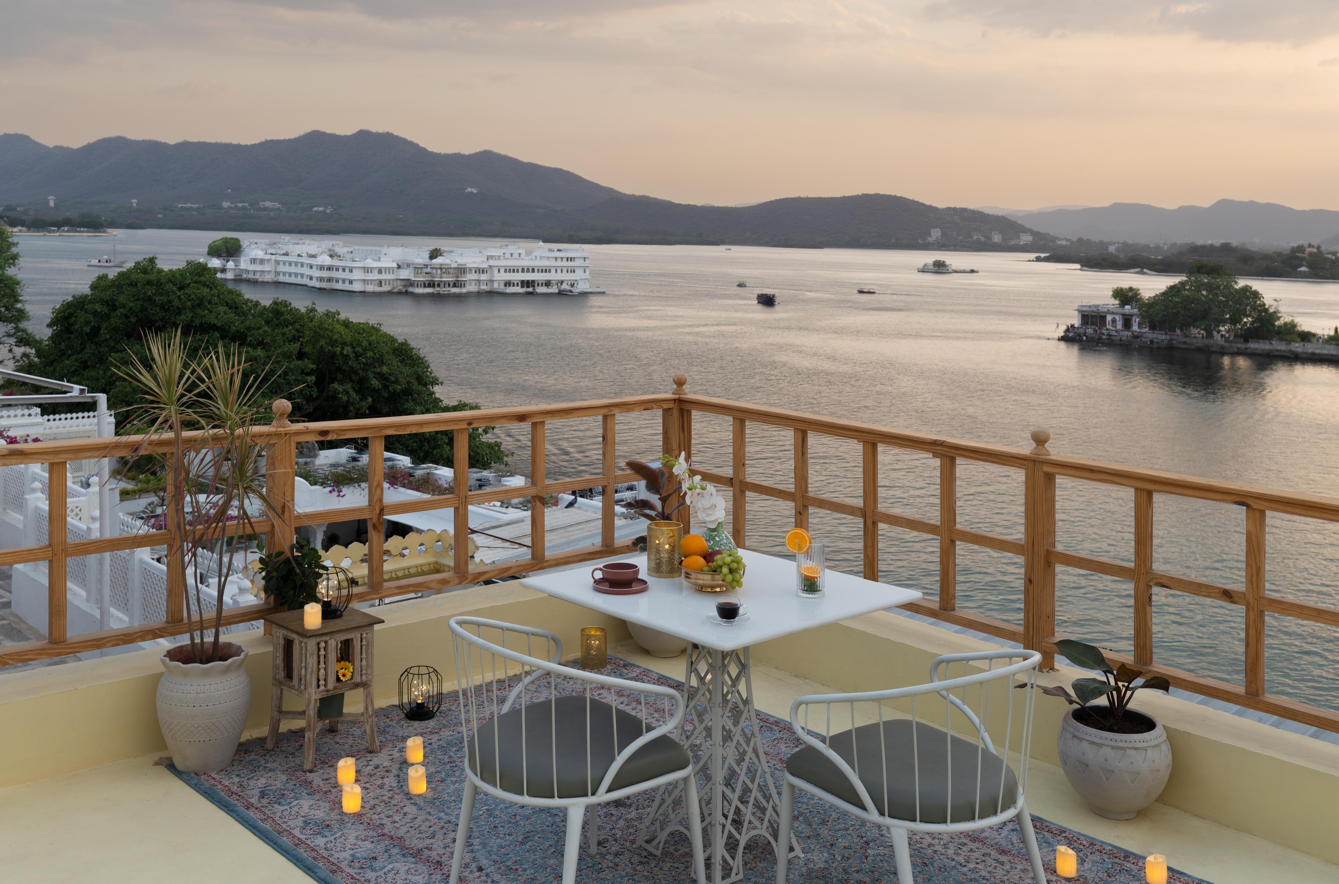 SADRI HAVELI Boutique Heritage Hotel - Lake Pichola Udaipur - Tap to explore photos