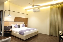 AVIRA Banquets & Stays