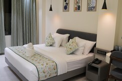 Photos of ARCHWAY HOTEL by SOMUS