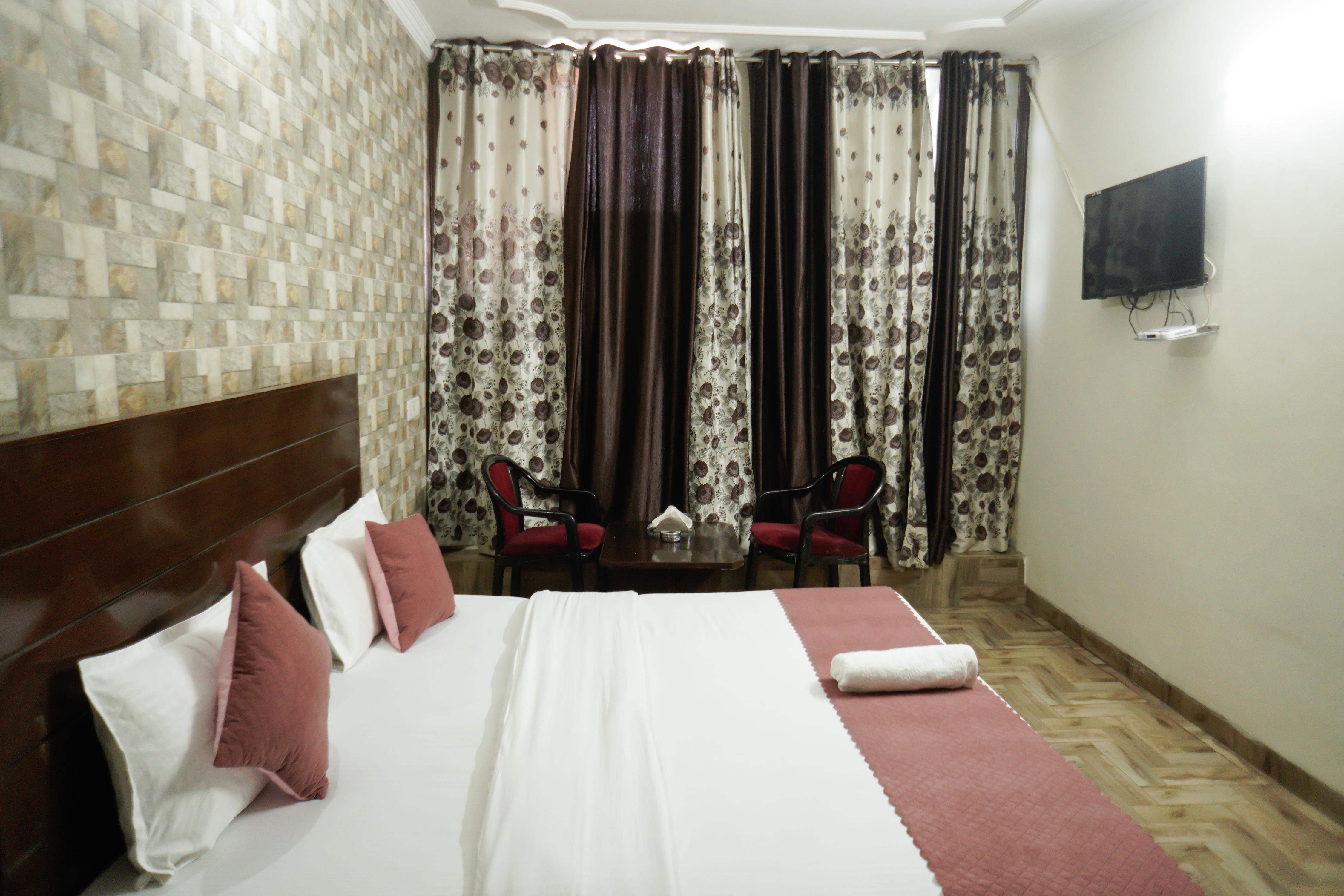 Hotel Majestica 22 Room Type - SUPER DELUXE ROOM