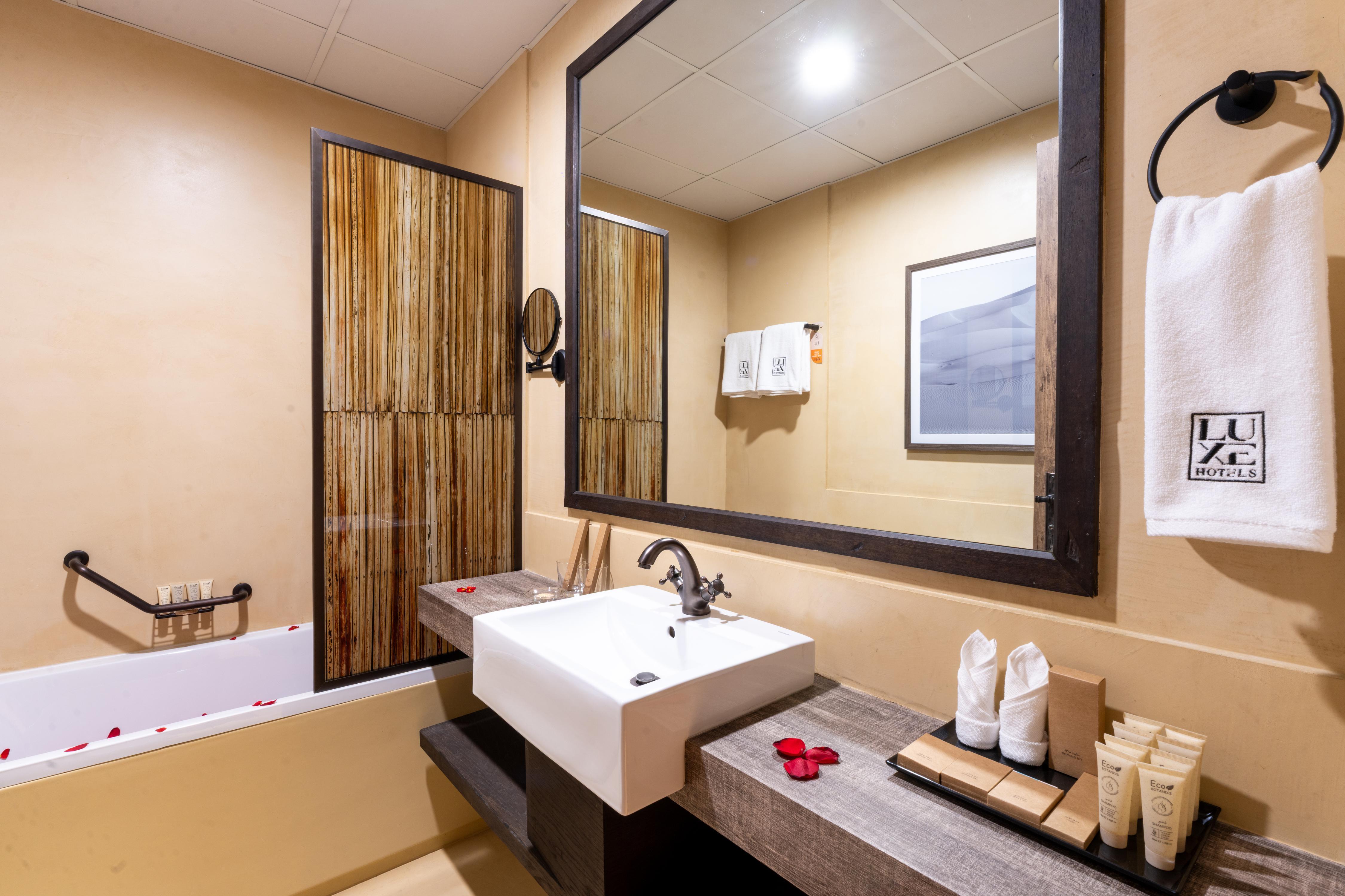 The Luxe Retreat Hotel Apartments - Tap to explore photos