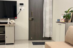 Cozy Private Room Pet Friendly Home Vikhroli East