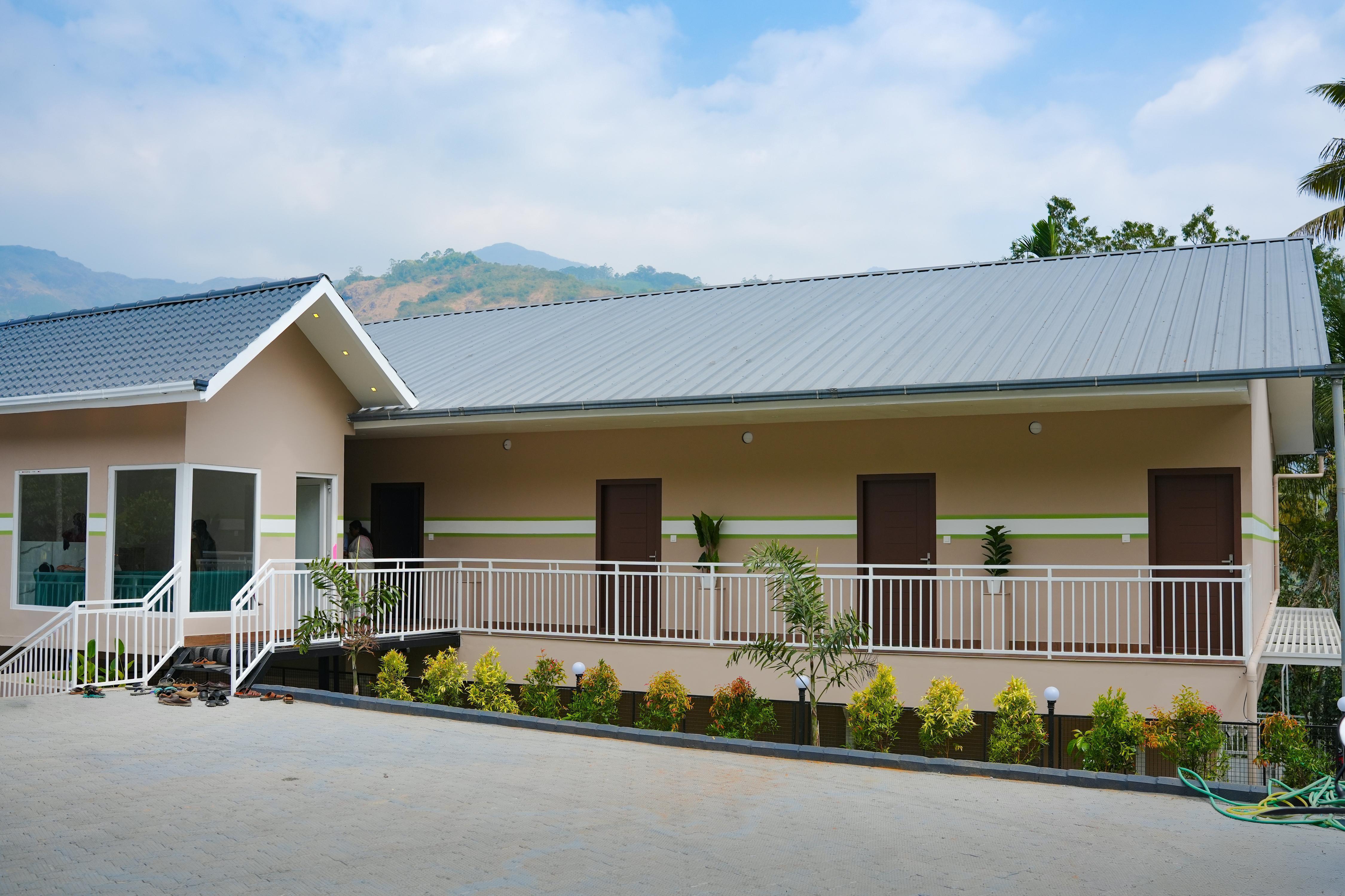 SKY LOFTE RESORTS MUNNAR - Tap to explore photos