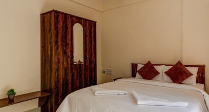 Royal Classio Banglore Room Type - Premium 1 BHK
