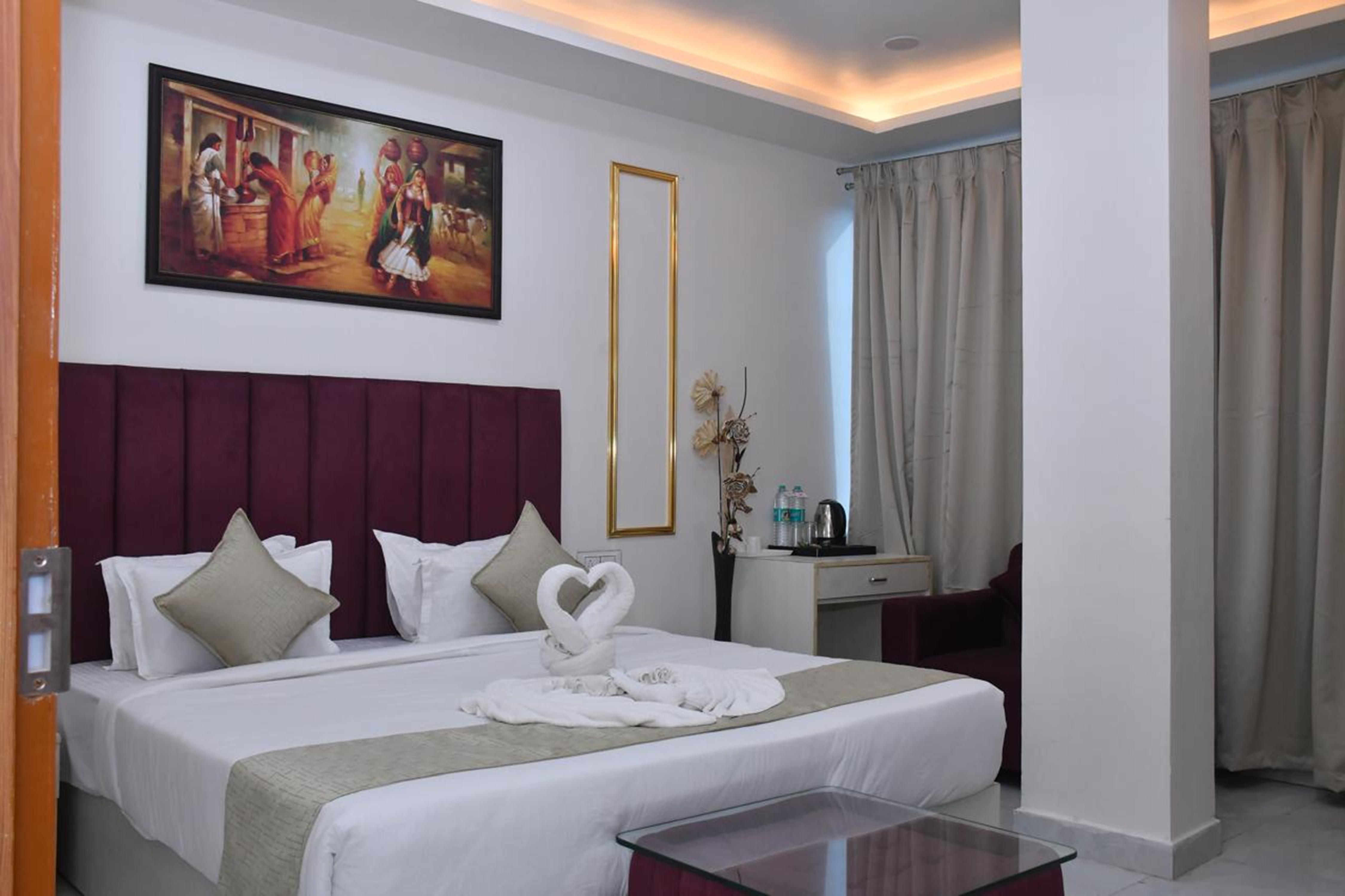Bisaka Hotels - Tap to explore photos