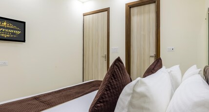 Expressway Hotel -Yashobhoomi, Dwarka Room Type - Super Deluxe Room with Balcony