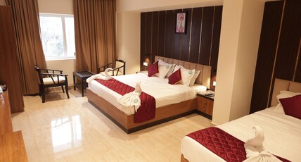 KG RESIDENCY INN Room Type - Family Room