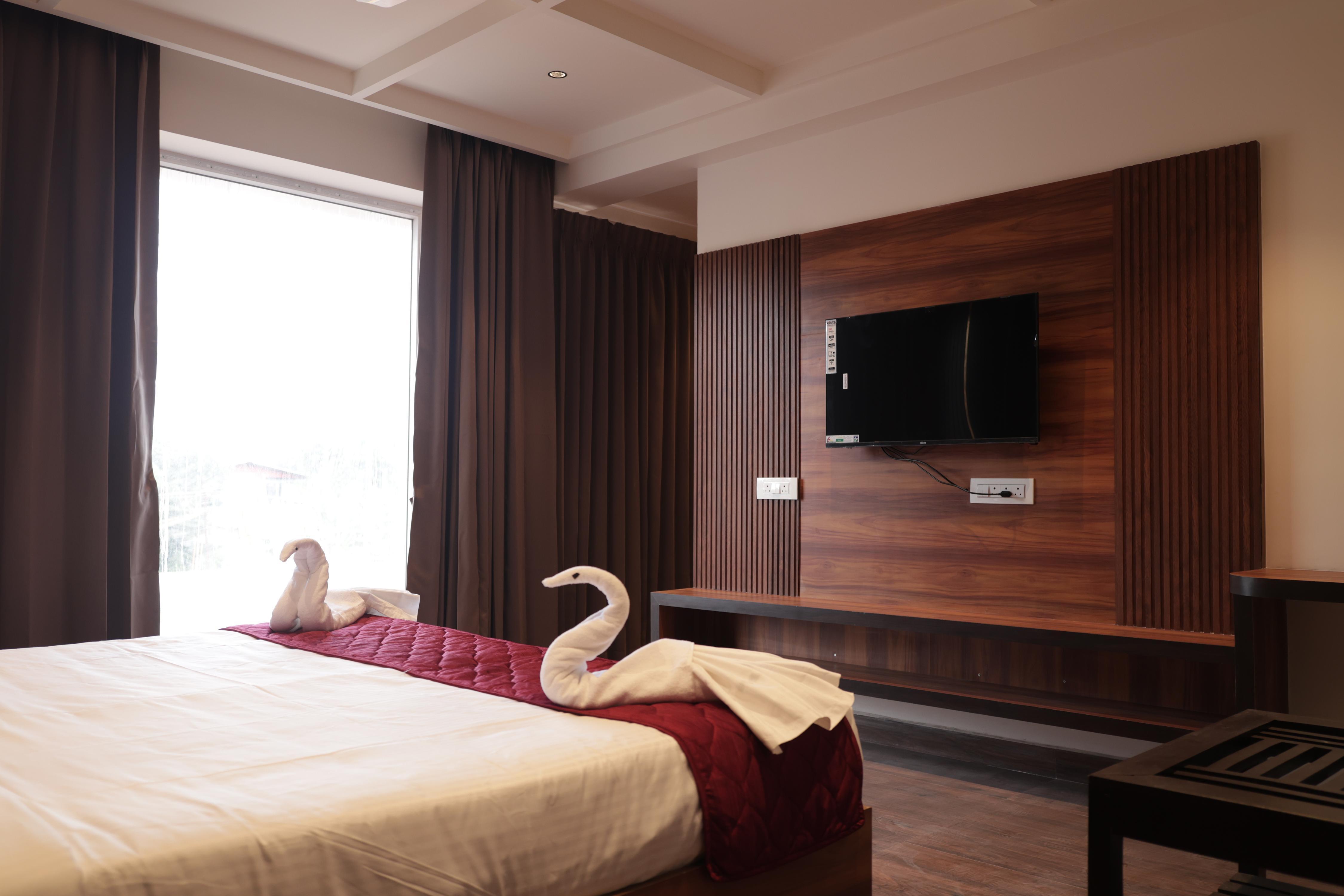 KG RESIDENCY INN Room Type - Royal Suite Rooms