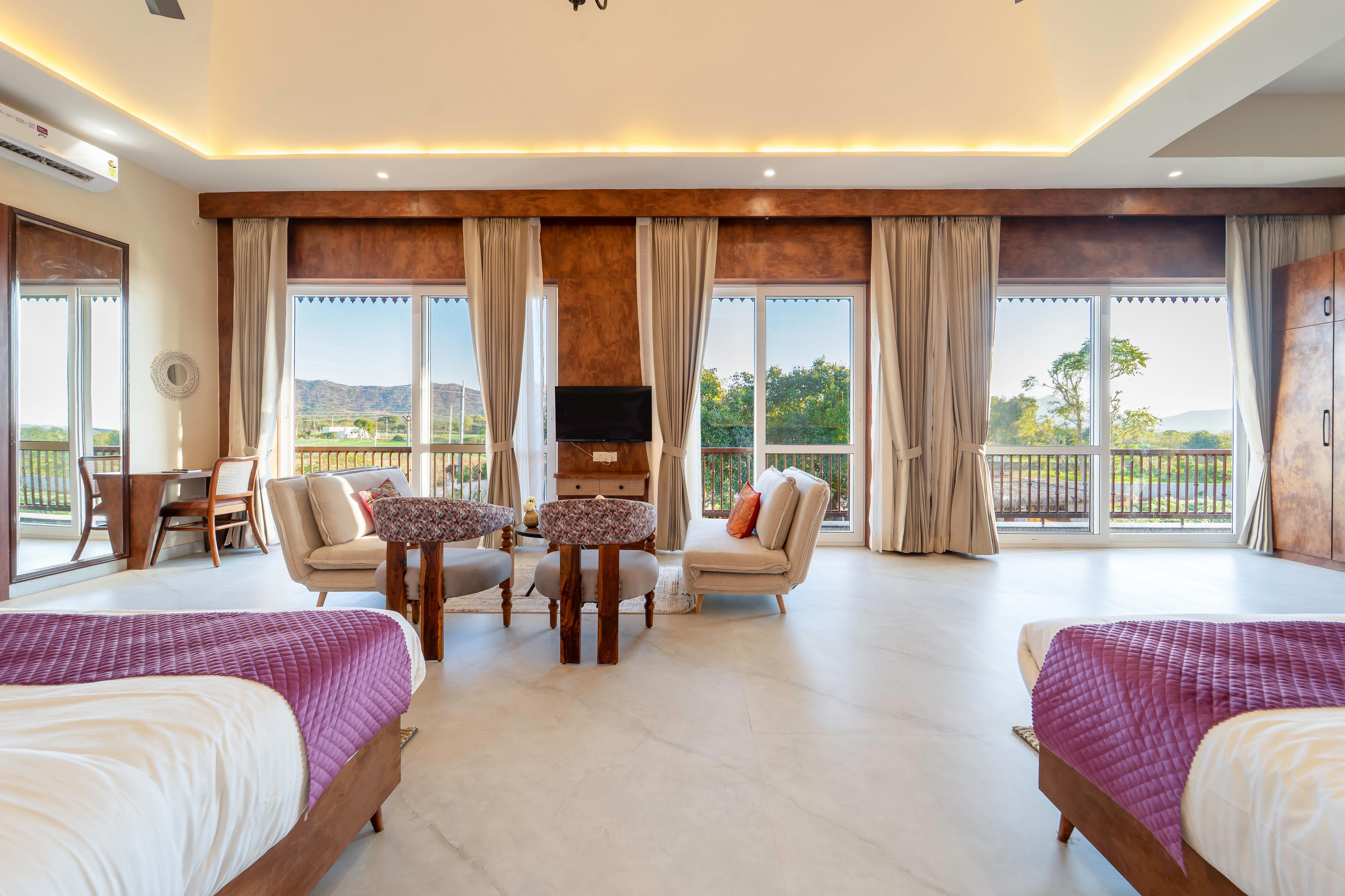 Geeta Bagh - Luxury Private Pool Villa In Pushkar Room Type - Pool View Family Suite with Balcony