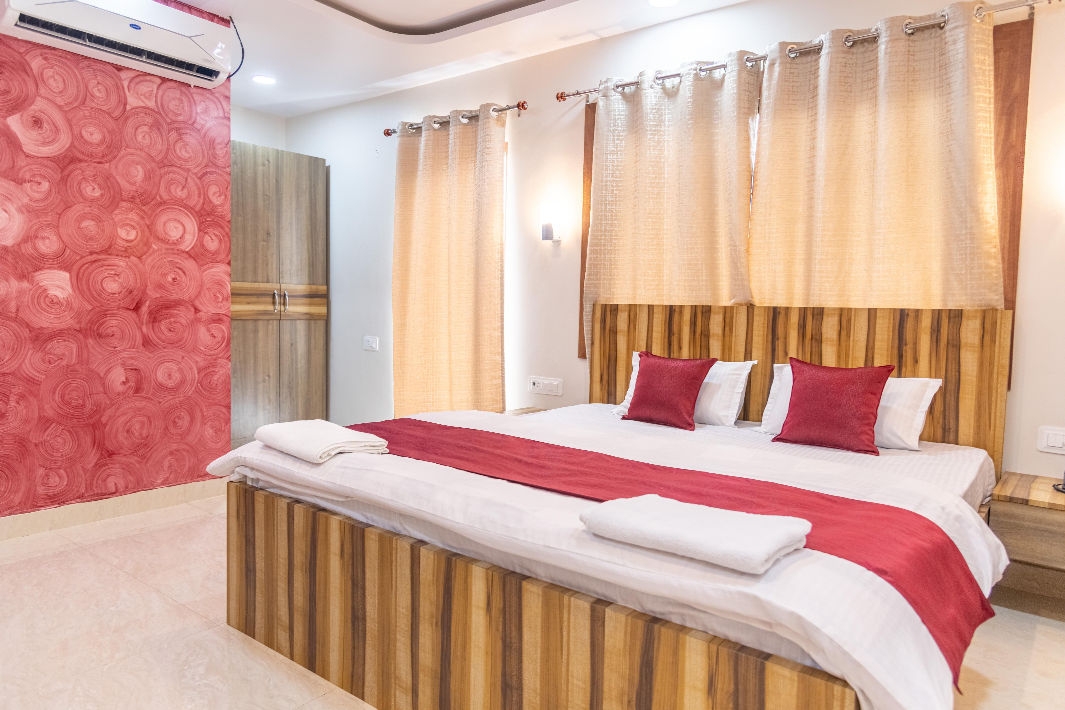 Raghuvansh Hotel Room Type - Deluxe Room
