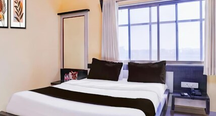 Hotel Baba Sai Room Type - Triple bed AC room