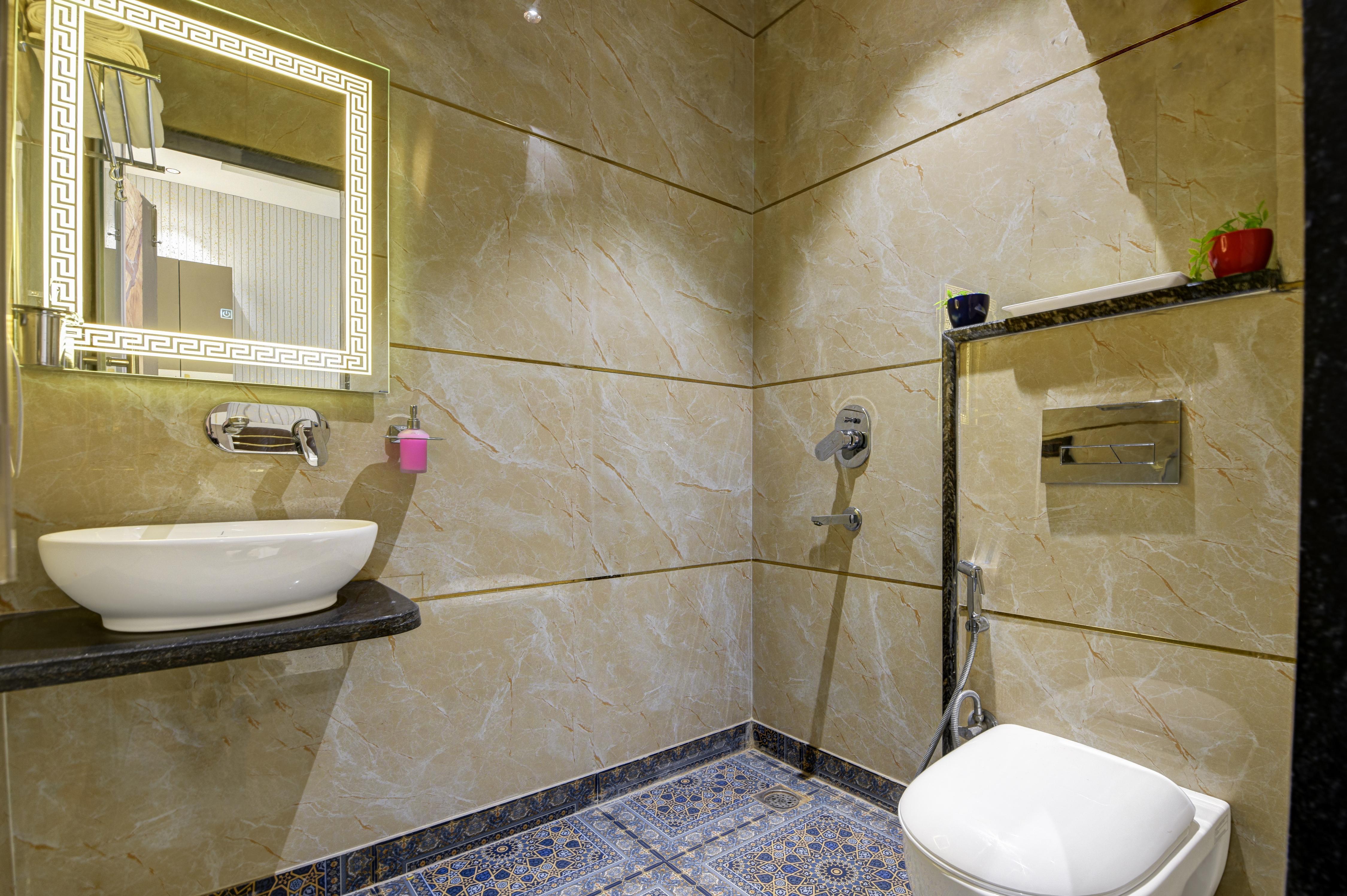 Hotel The Byland Inn Near Connaught Place Room Type - Standard Non AC Room