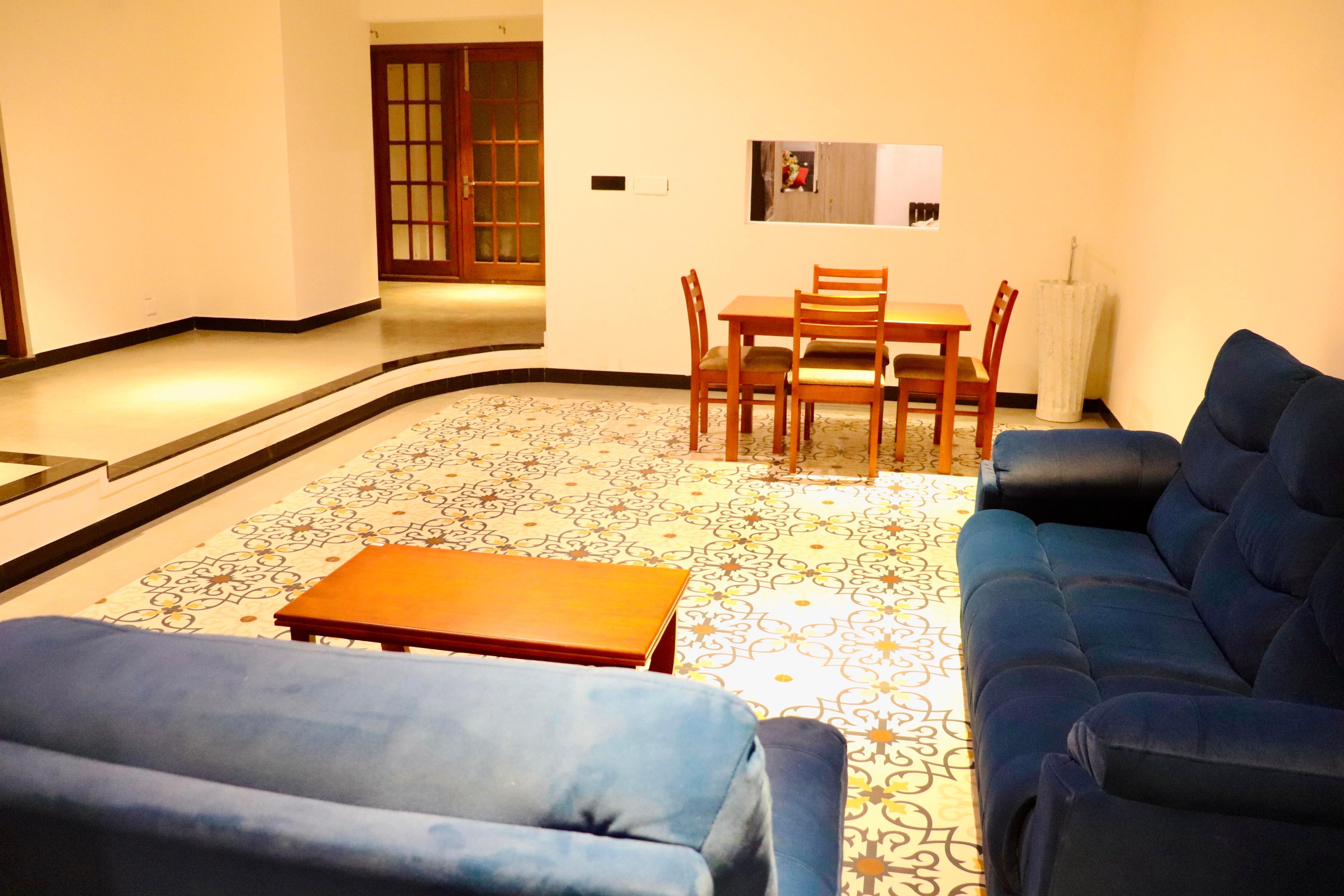 StayGlee Homestay - Tap to explore photos