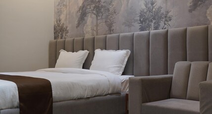 HOTEL THE PARADISE Room Type - CLASSIC PREMIER