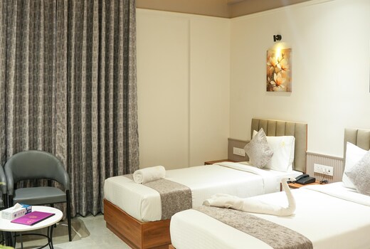 HOTEL REGENCY GRAND
