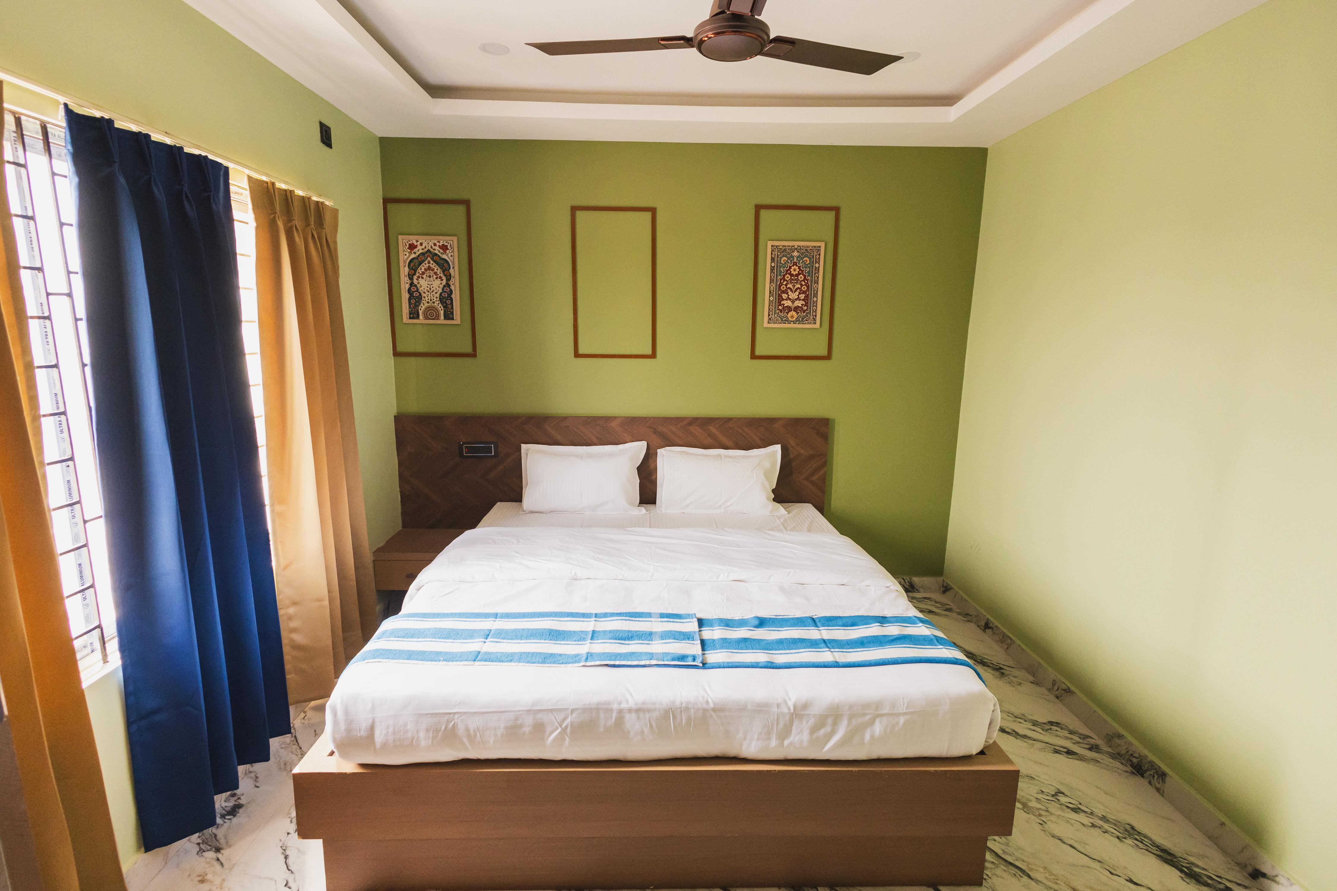 LOTUS LEAF GUEST HOUSE | Guwahati - Tap to explore photos