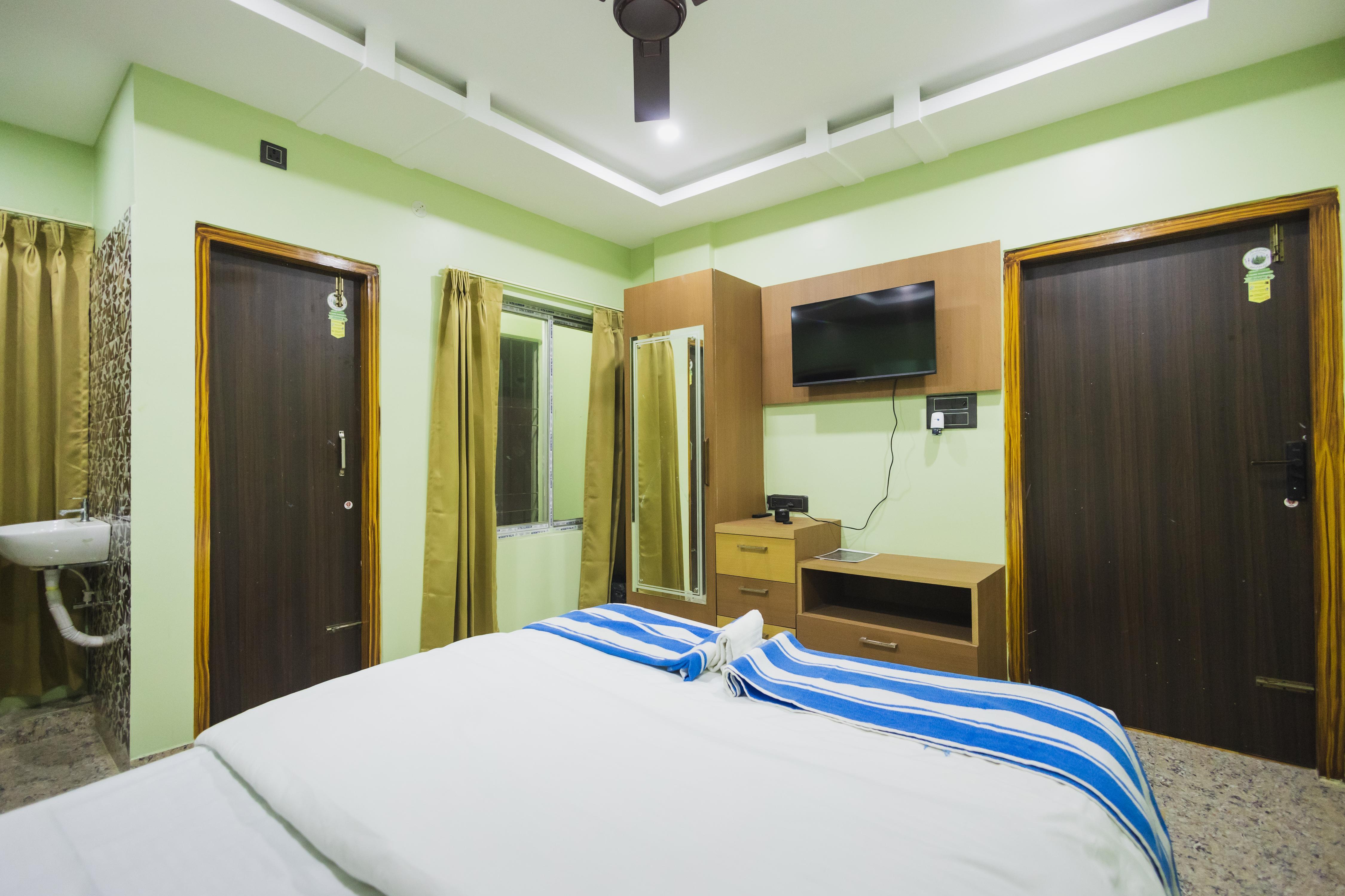 LOTUS LEAF GUEST HOUSE | Guwahati - Tap to explore photos