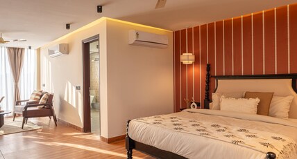 The Hi-Rise by Solmere Group Room Type - The Skyline Presidential Suite With Patio