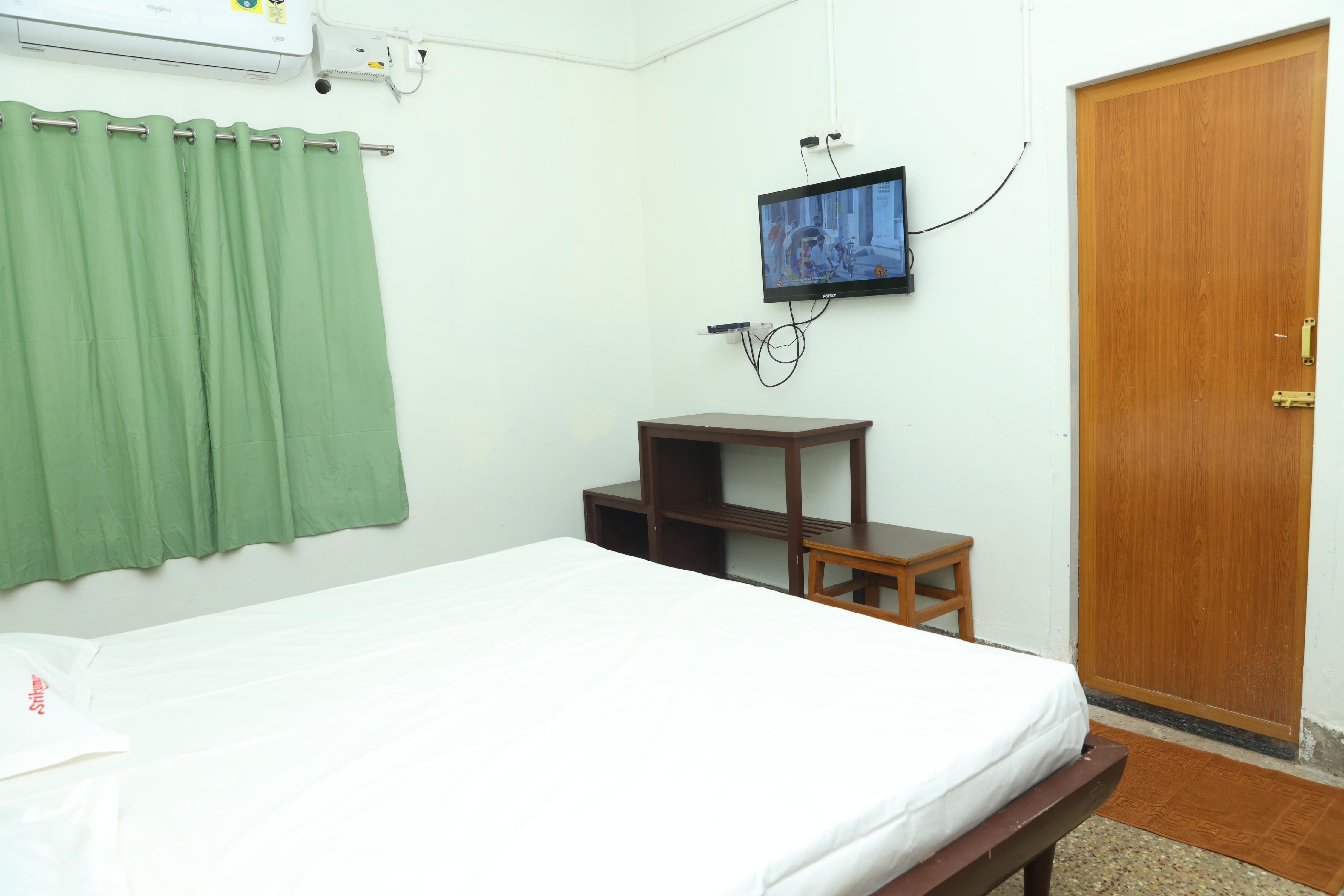 Sri Kumar Lodge Room Type - Standard Double AC