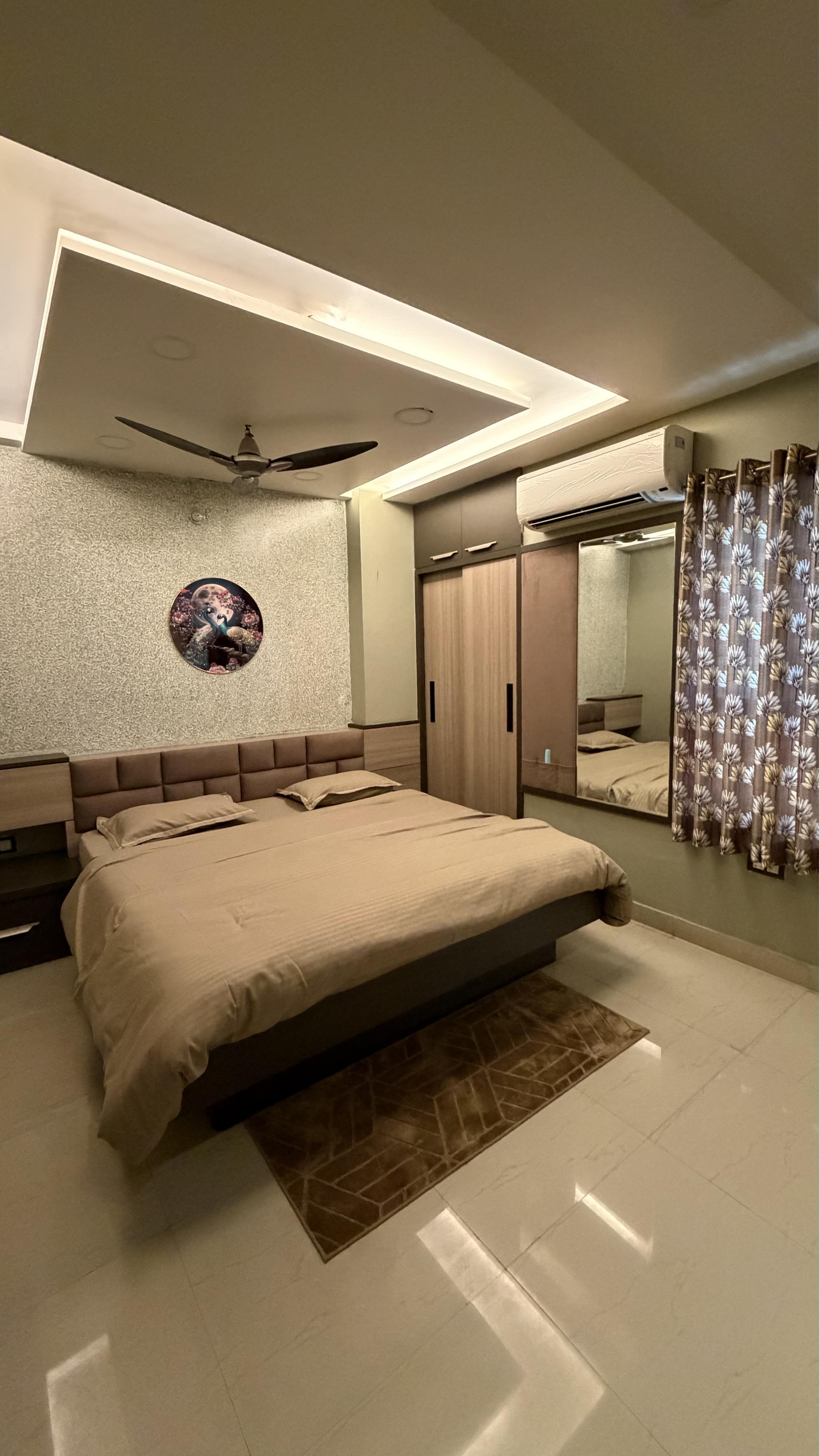 Geeta's Luxuria - Tap to explore photos
