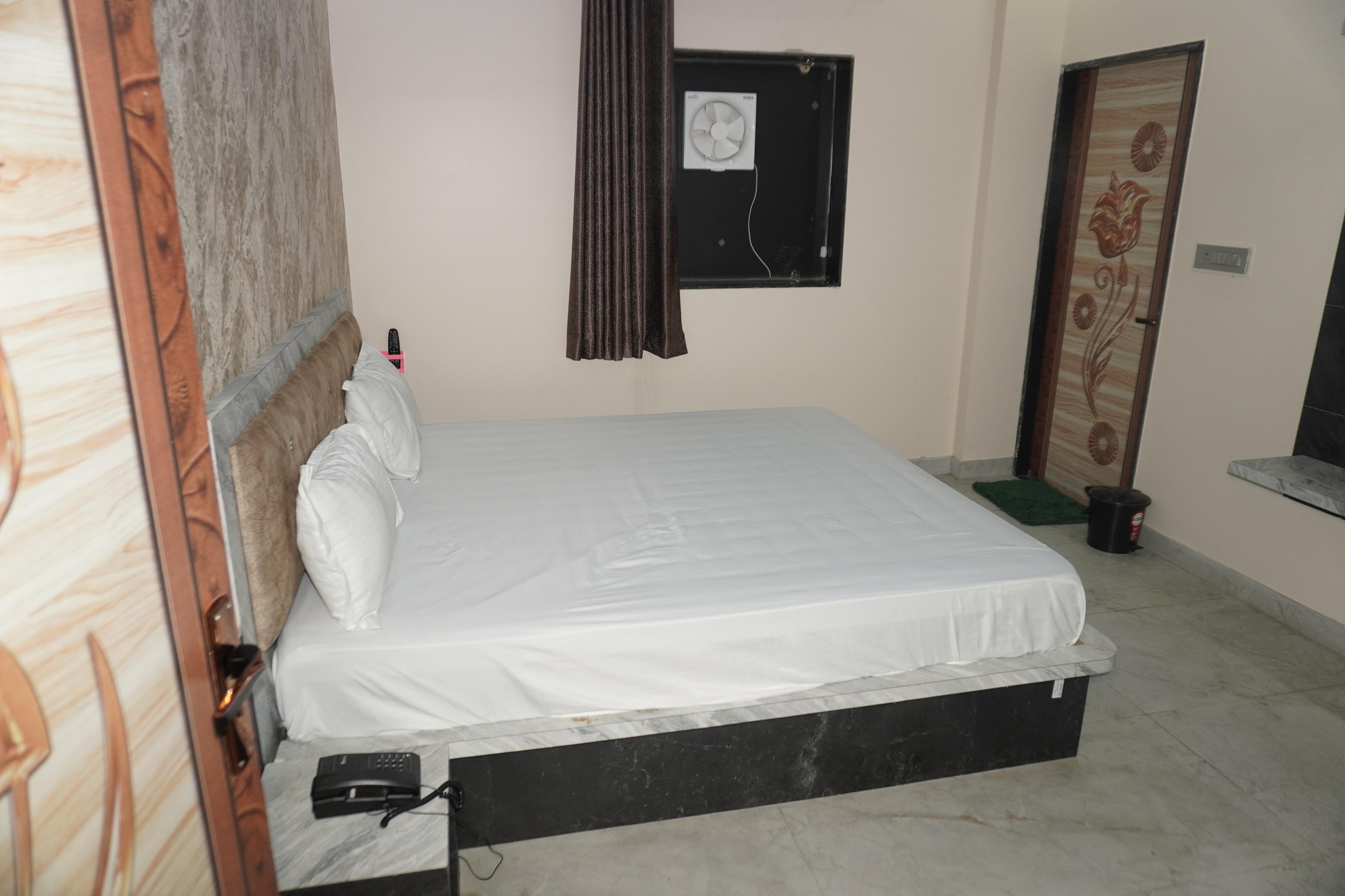 Hotel GV & Restaurant Room Type - Deluxe Room