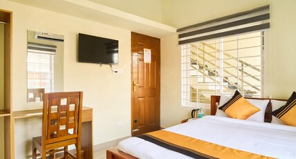 Itsy Hotels Salees Enclave  Near Padmanabhaswamy Temple Room Type - Standard Room