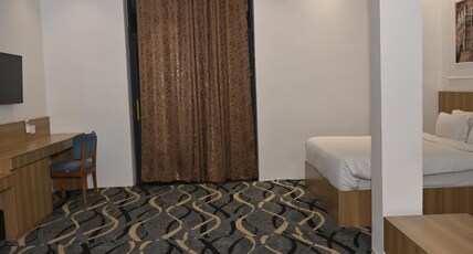 UMMAID PALACE Room Type - 1 Bedroom Suite with Balcony