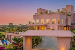 Saapna Resort & Boat Club