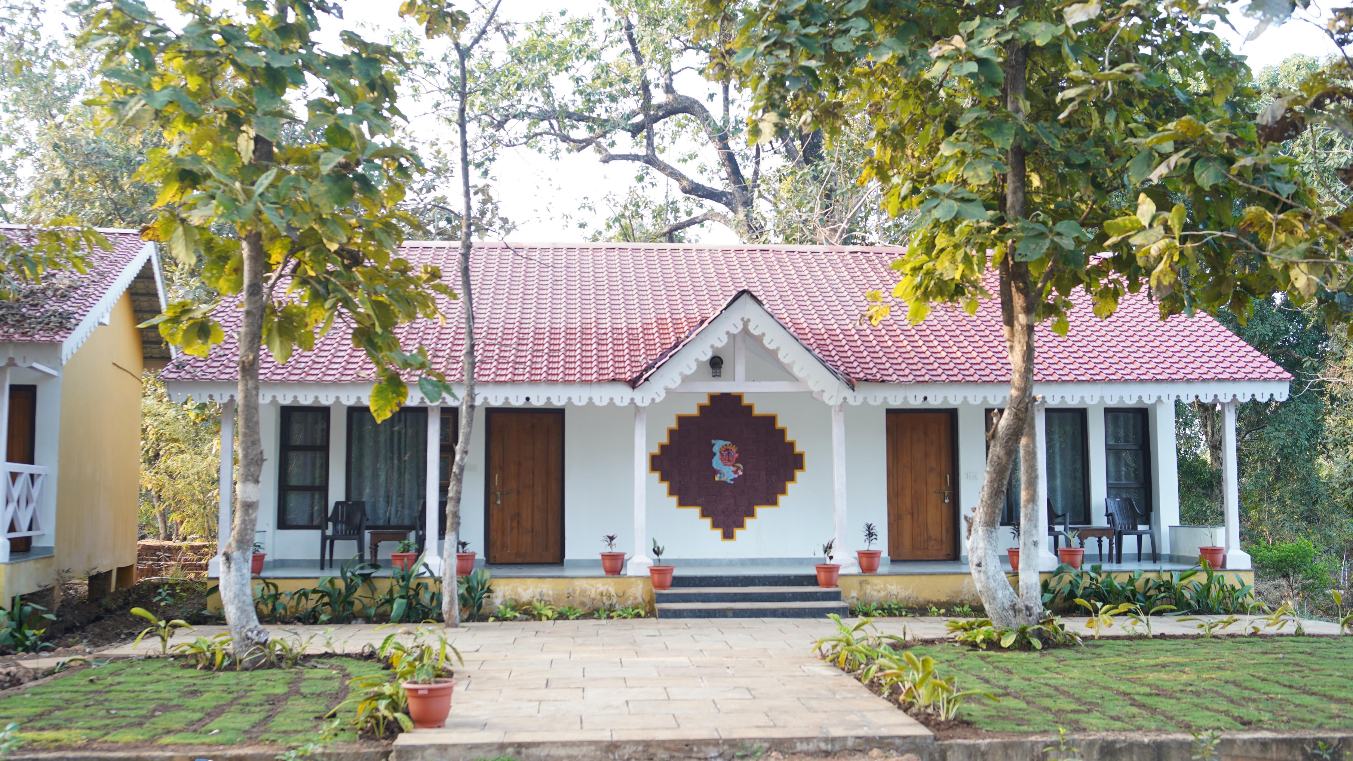 Satpura Tiger Trails - Tap to explore photos