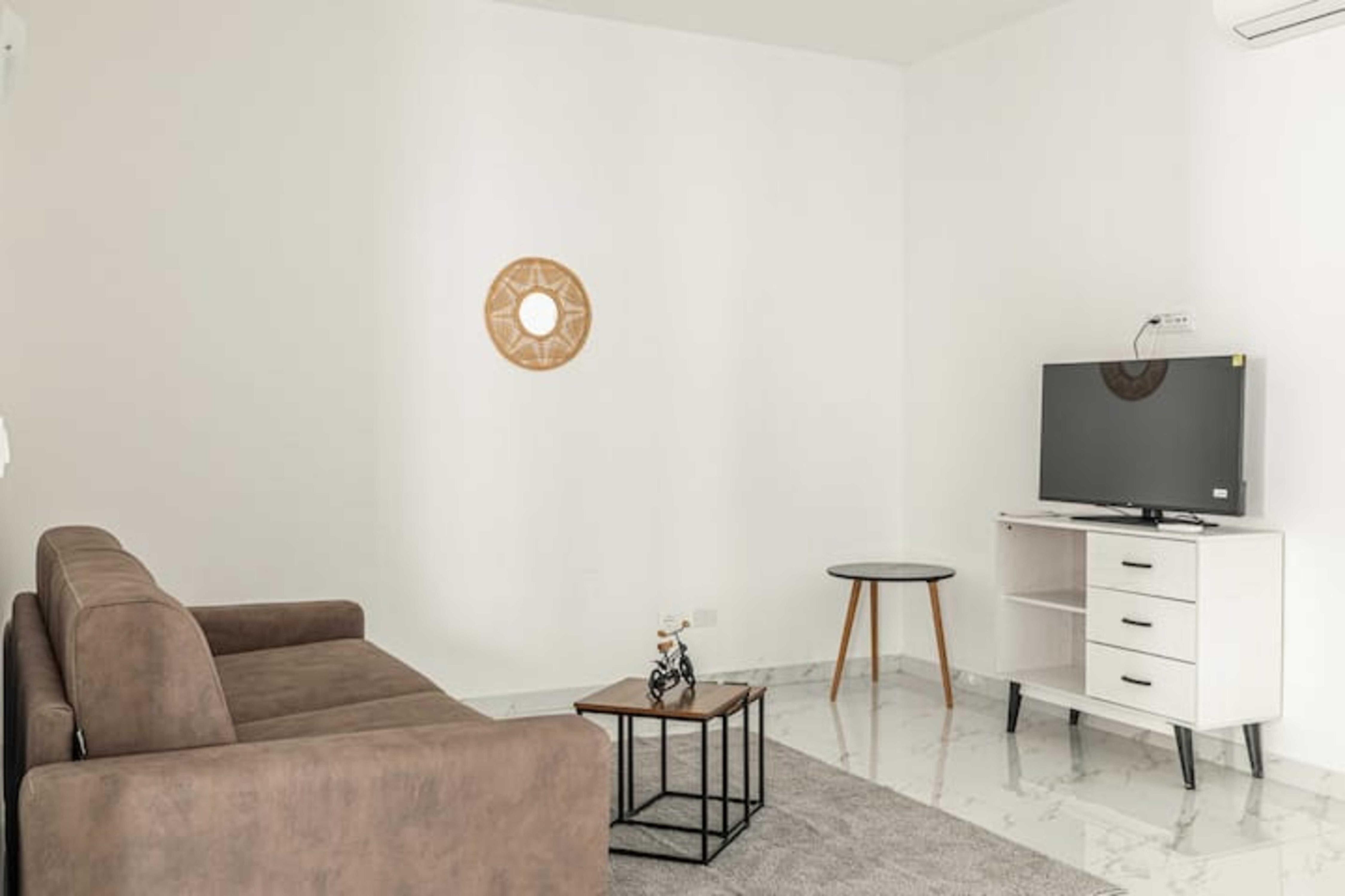 Bright Apartment - 1BDR/4P - in Ventimiglia - Tap to explore photos