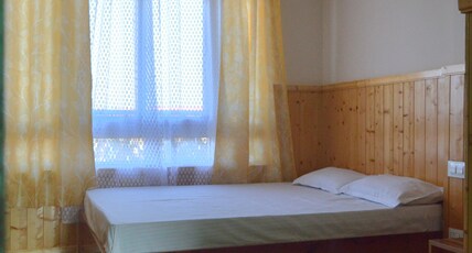 Tenzin's Inn Room Type - Bedroom 5