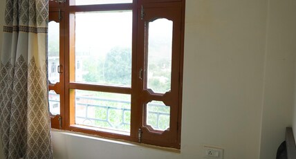 Garg Homestay Room Type - Bedroom 101