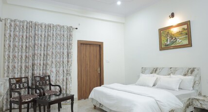 RIYAARTH STAYS Room Type - Bedroom 2 RIYAARTH STAYS Room Type - Bedroom 2