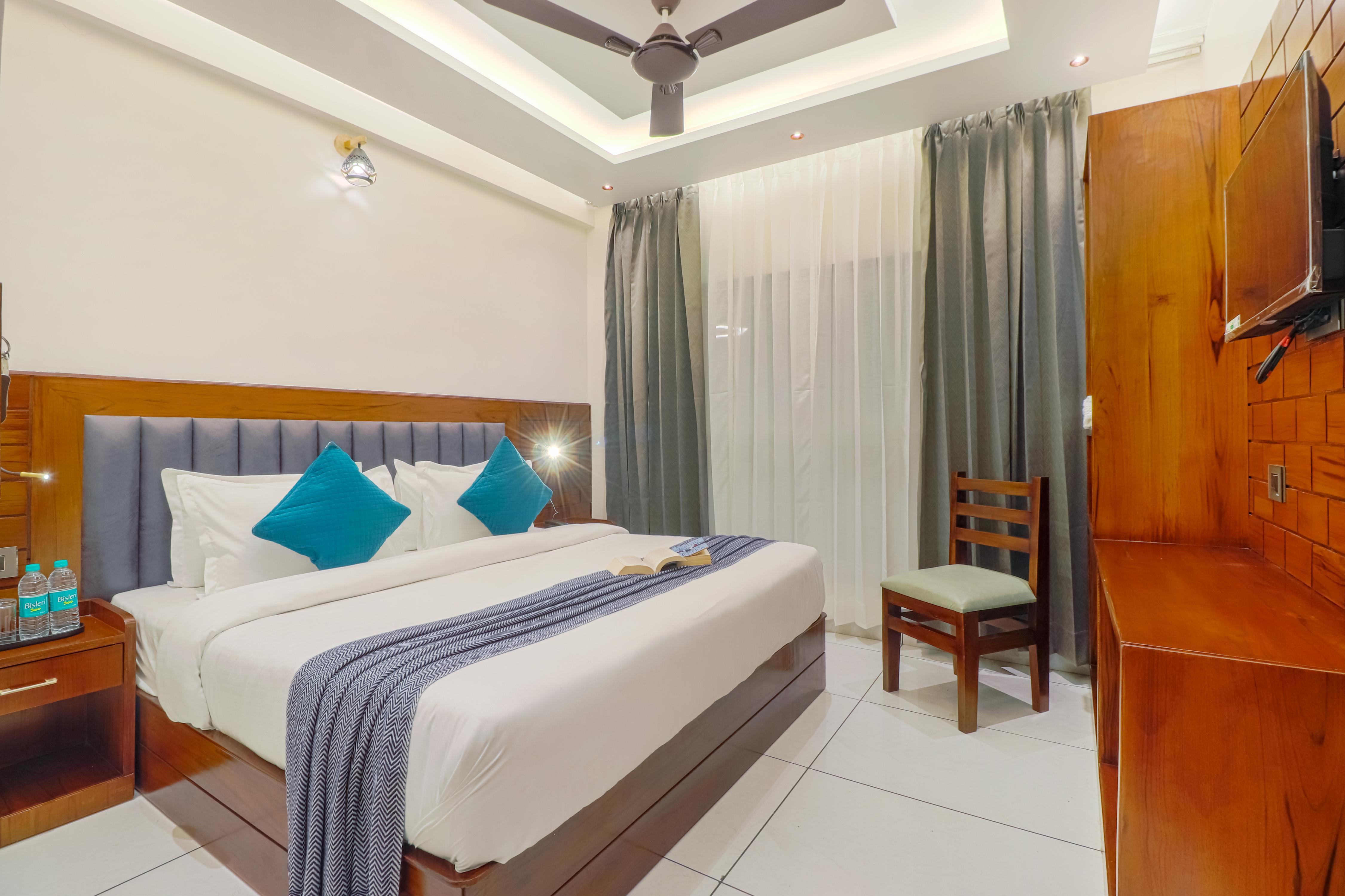 Hotel Regent Residency (On Mall Road with Free On Site Parking) - Tap to explore photos