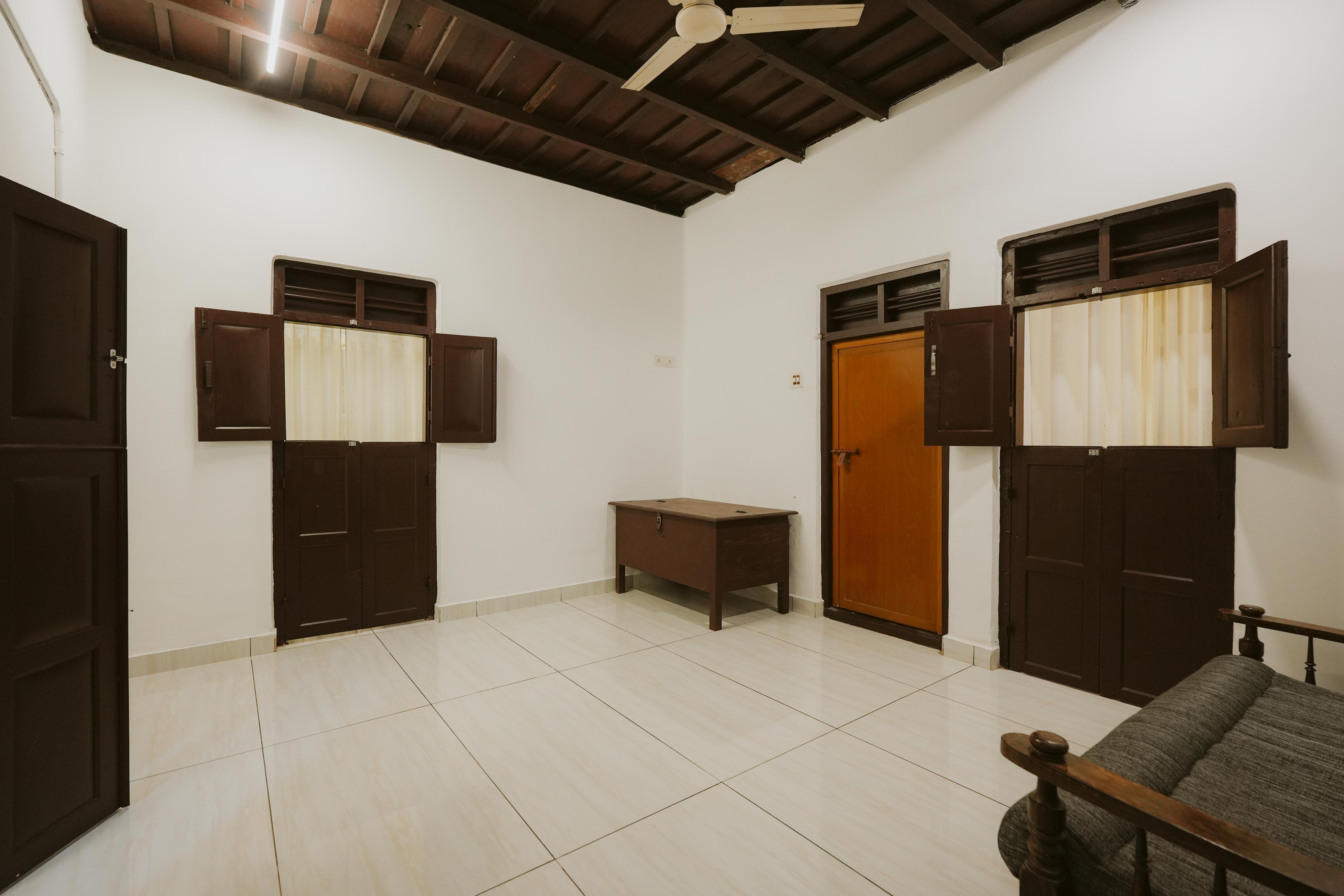 Alleppey Backwater Resort - Tap to explore photos