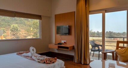Dhamsa In Baranti Room Type - Luxury Room with Balcony