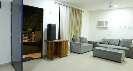 The Wood By Housiify Room Type - The Wood By Housiify