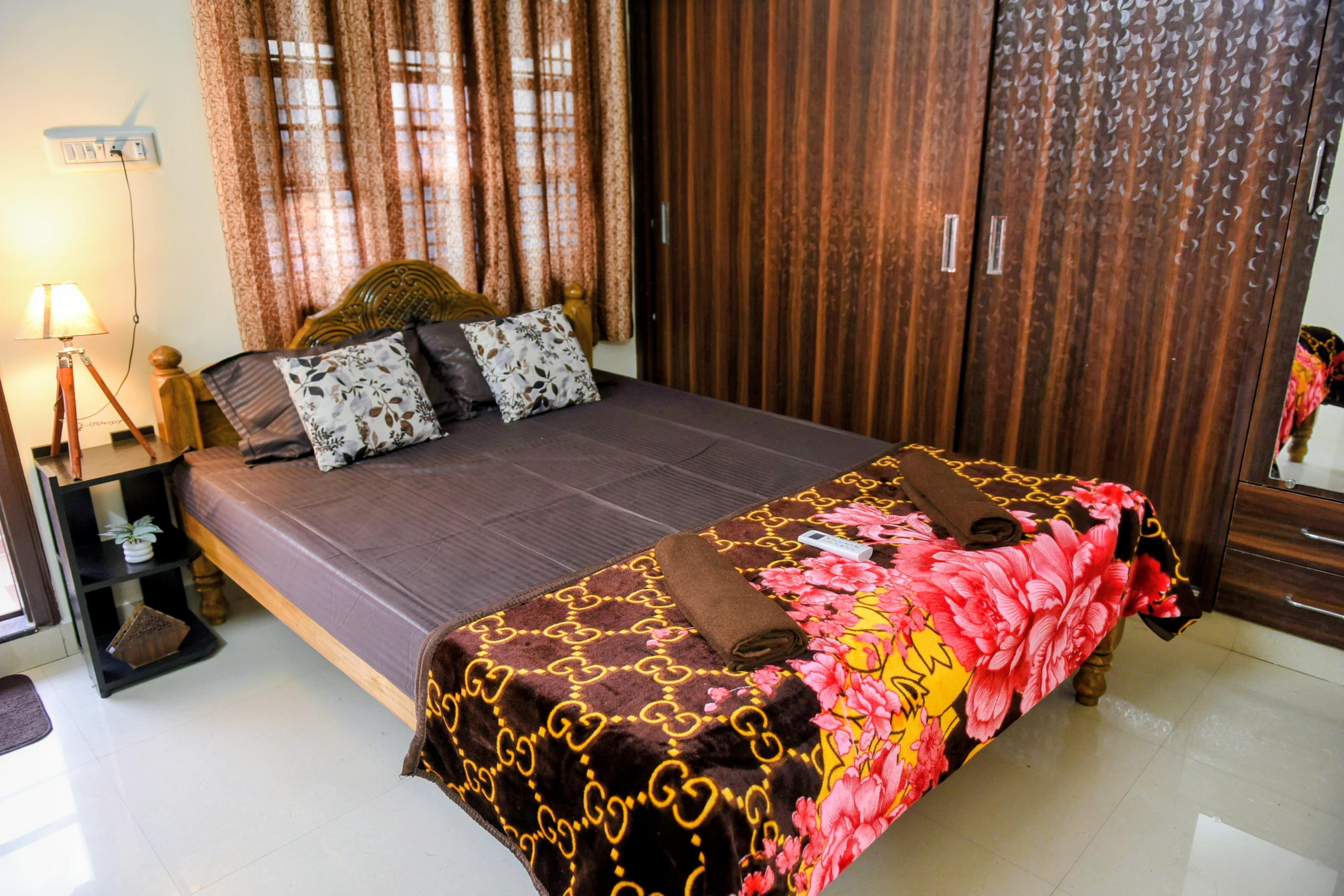 Aura attic residency - Tap to explore photos