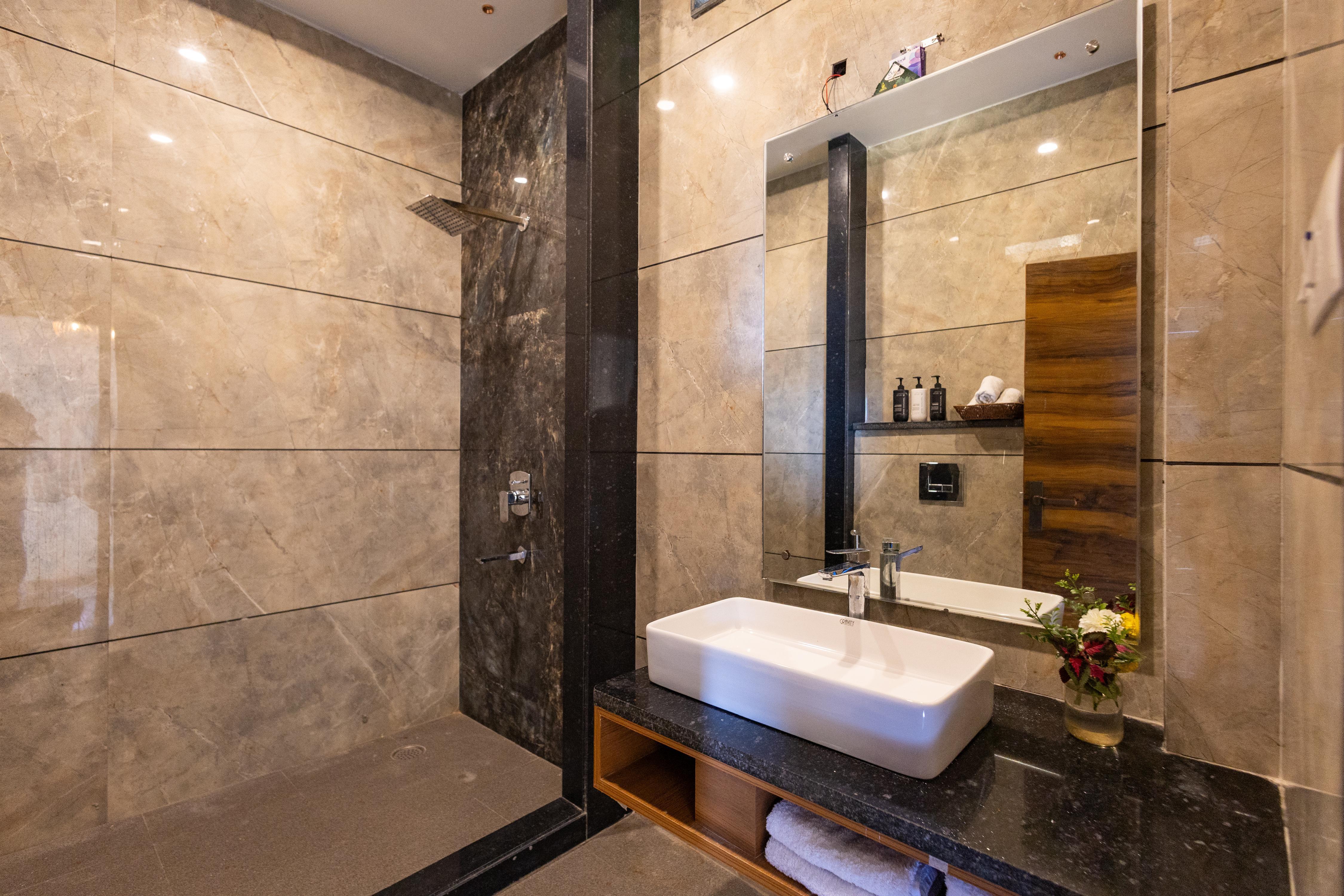 Alaya Stays Krishna serenity 1 Room Suite - Tap to explore photos