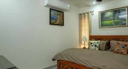Kuvera Luxe Retreat near Delhi Airport and Spinal Injury Hospital Vasant Kunj Room Type - Serene Comfort Retreat