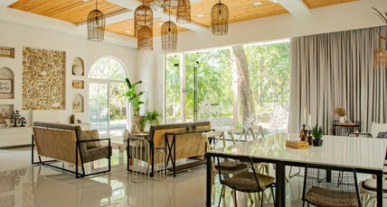 Mowgli's Glass Den Room Type - Mowgli's Glass Den