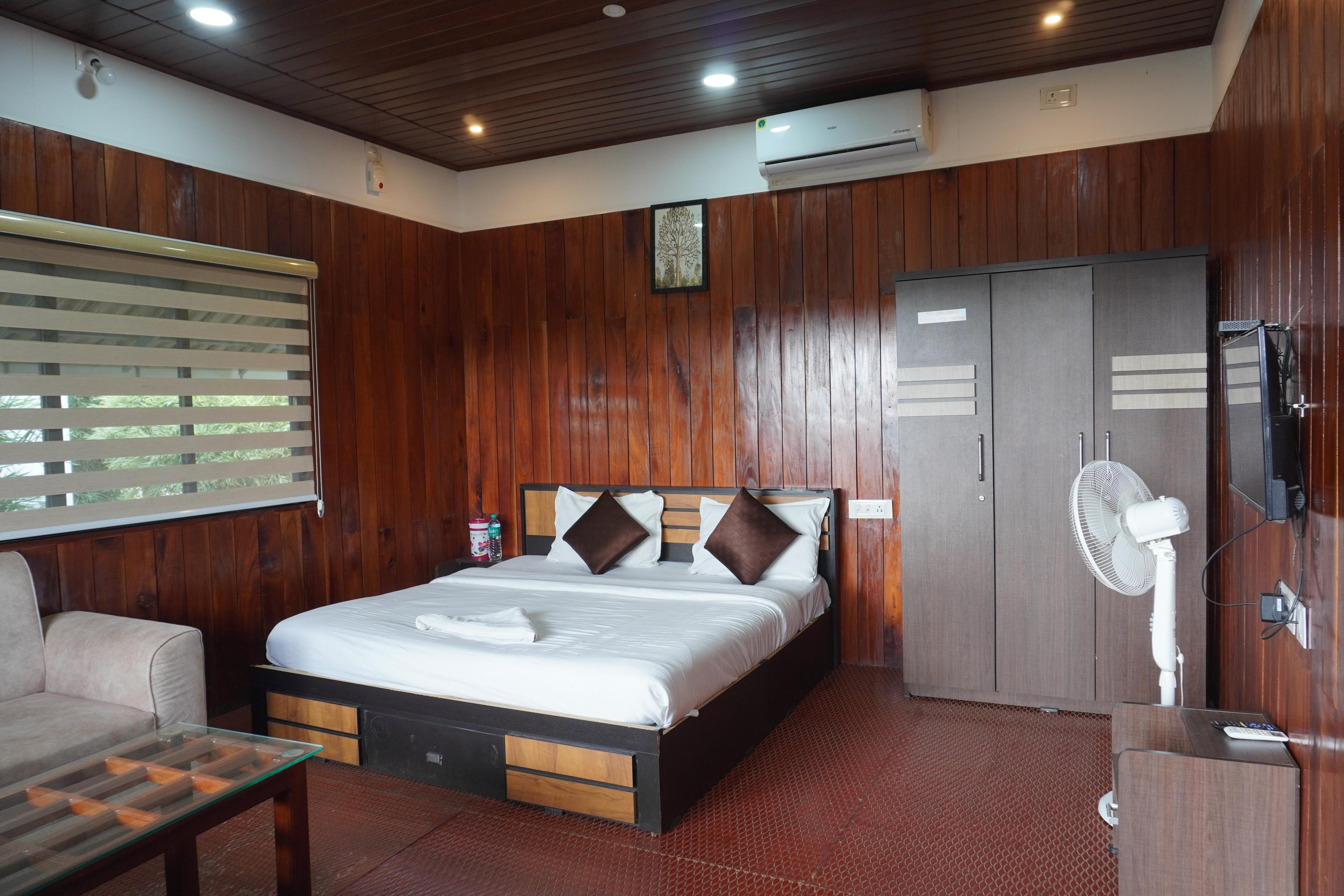 Le Ocio Resort Room Type - Wooden Ac Cottage