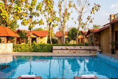 ELIVAAS Signature Tiger Cave Suite | Room with Pool and Garden