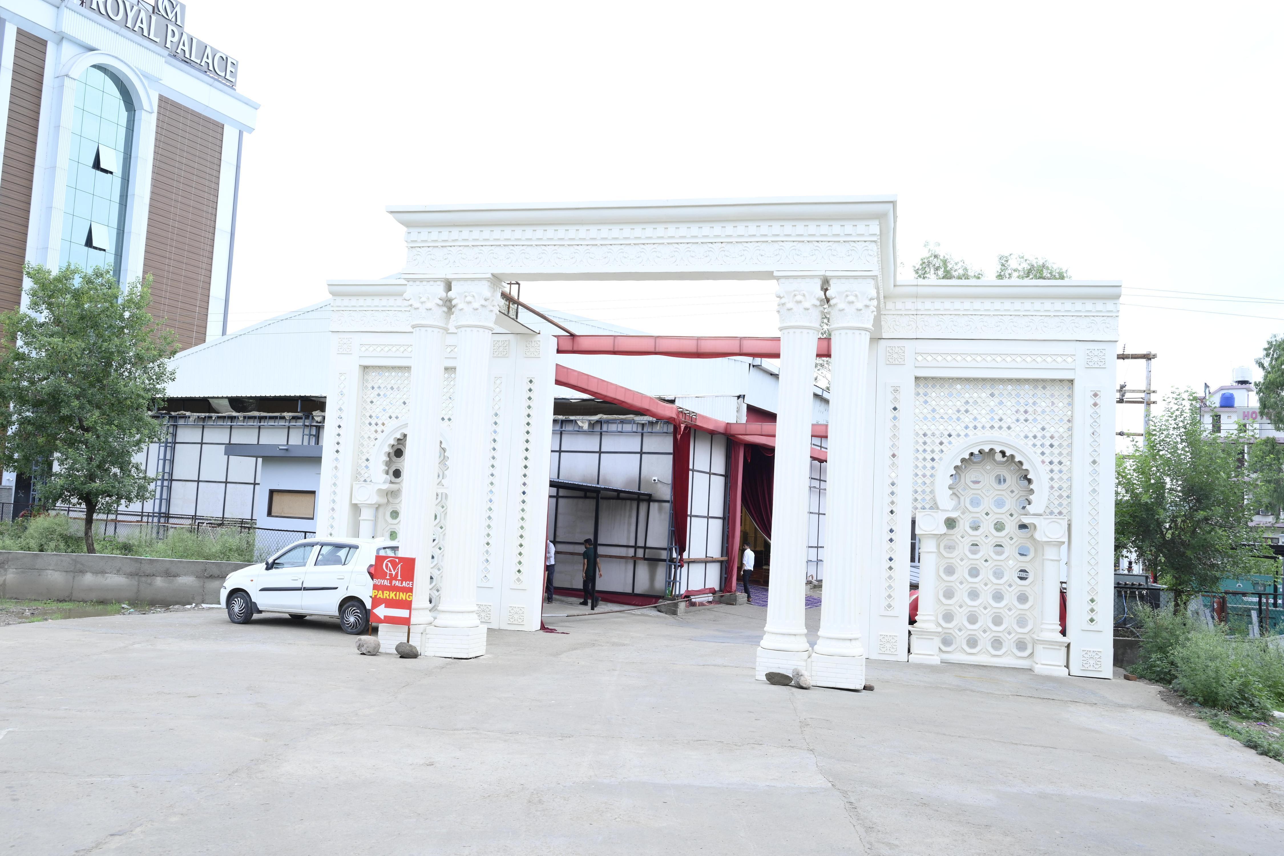 CM Royal Palace