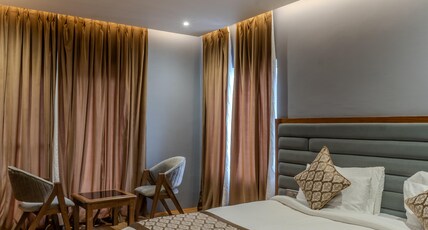 Hotel The Royal Terrain Room Type - Deluxe Room with Balcony