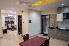 Simply yours I 3BHK by Homeyhuts (SF) I Near beach
