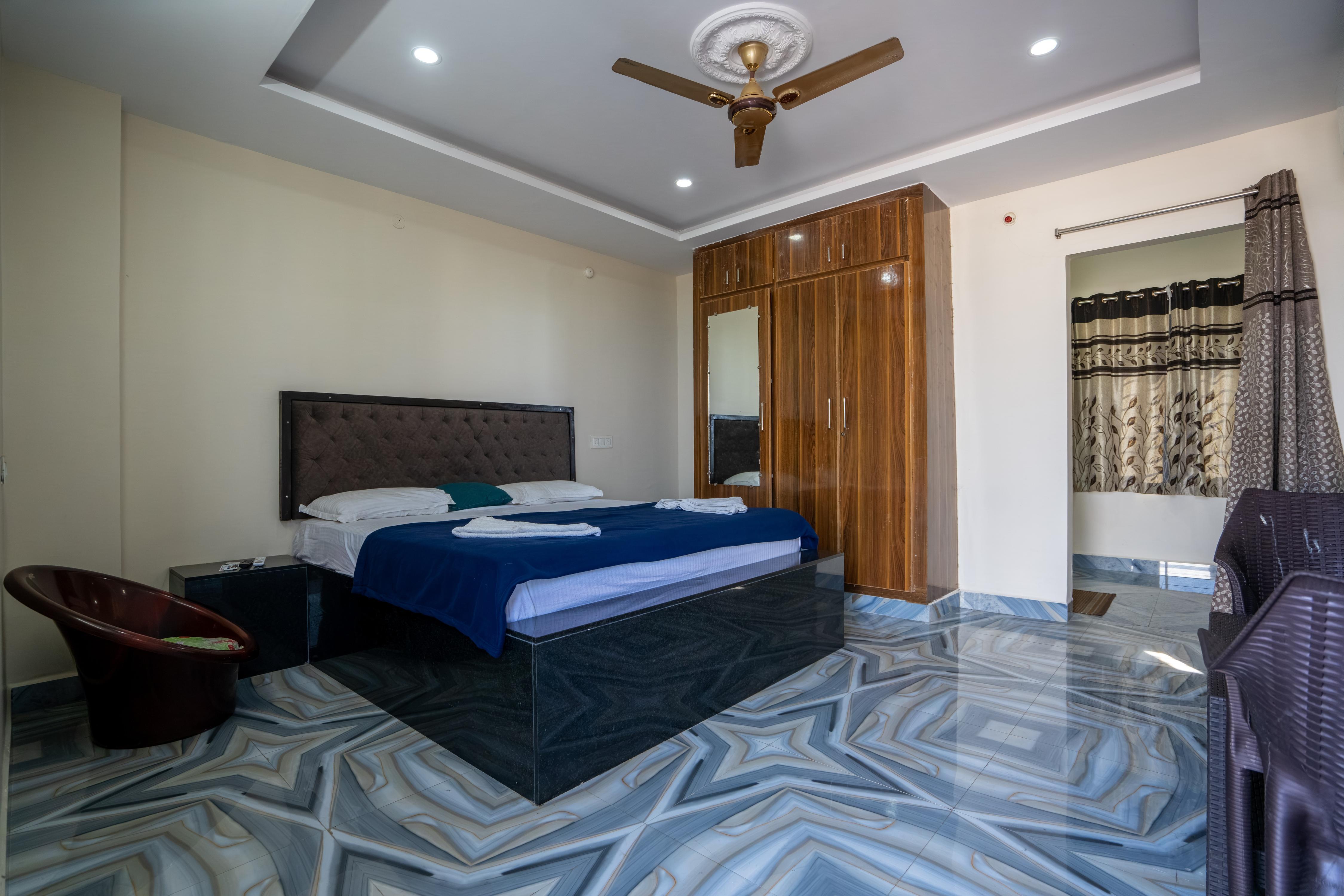 Ramadri ocean view 1BR house in Vizag by Homeyhuts (SF)